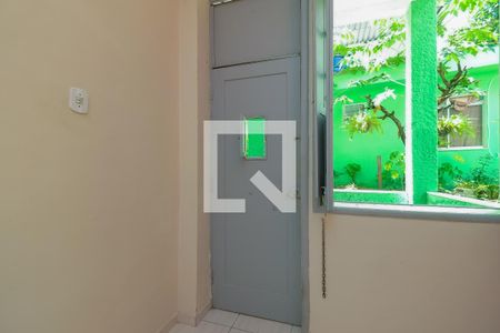 Entrada de casa para alugar com 2 quartos, 60m² em Grajau, Rio de Janeiro