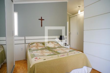 Suíte de casa à venda com 3 quartos, 220m² em Jardim Sabará, Porto Alegre