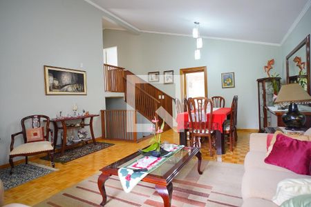 Sala de casa à venda com 3 quartos, 220m² em Jardim Sabará, Porto Alegre