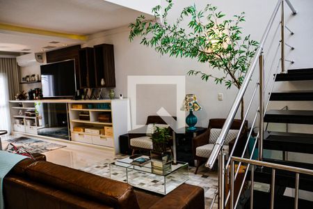 Casa à venda com 3 quartos, 288m² em Santa Maria, São Caetano do Sul