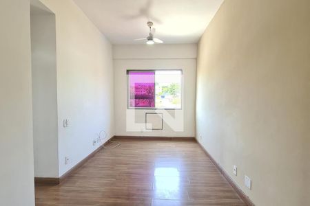 Apartamento para alugar com 75m², 2 quartos e 2 vagasSala