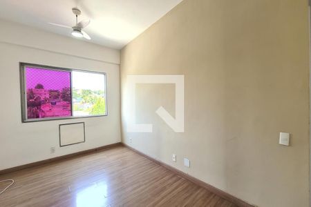 Apartamento para alugar com 75m², 2 quartos e 2 vagasSala