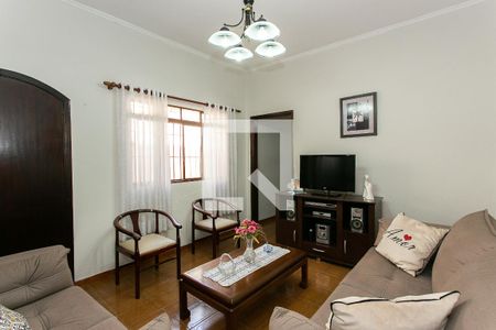 Sala de Estar de casa à venda com 2 quartos, 200m² em Vila Carrão, São Paulo