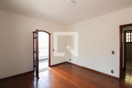 Sala 2 de casa para alugar com 3 quartos, 280m² em Dona Clara, Belo Horizonte