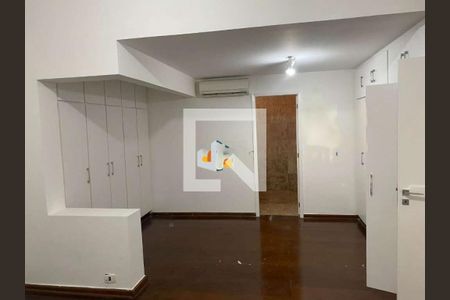 Casa à venda com 4 quartos, 540m² em Jardim Santo Amaro, São Paulo