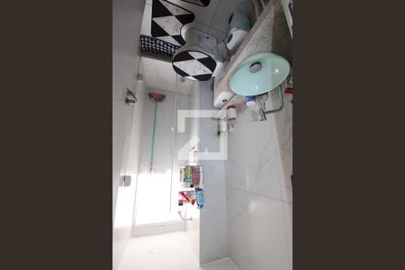Banheiro de apartamento à venda com 2 quartos, 41m² em Cascadura, Rio de Janeiro