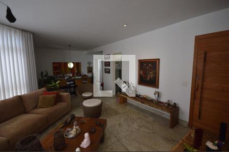 Apartamento à venda com 4 quartos, 252m² em Serra, Belo Horizonte