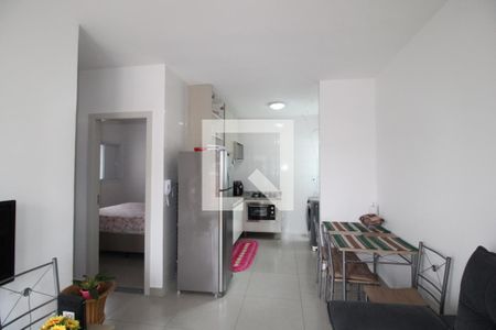 Sala/Cozinha e área de serviço de apartamento para alugar com 2 quartos, 46m² em Vila Sao Geraldo, São Paulo