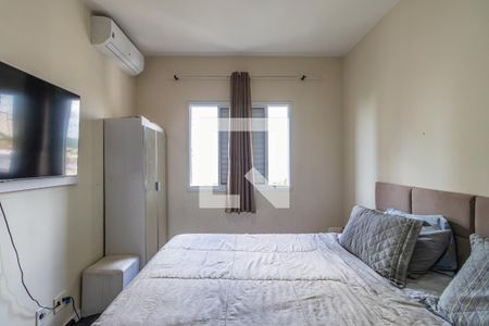 Quarto 2 de apartamento para alugar com 2 quartos, 55m² em Jardim Tupanci, Barueri