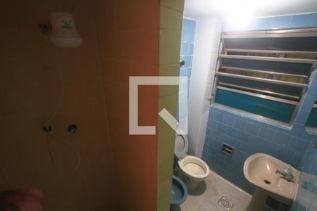 Banheiro de apartamento à venda com 1 quarto, 42m² em Centro, Niterói