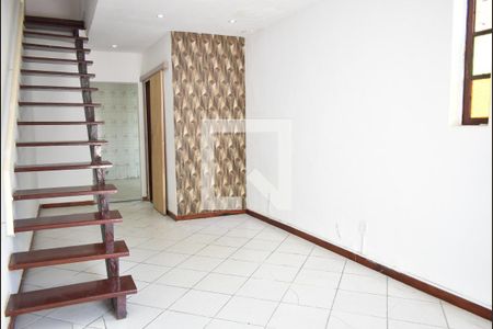 Sala de casa para alugar com 2 quartos, 76m² em Campo Grande, Rio de Janeiro