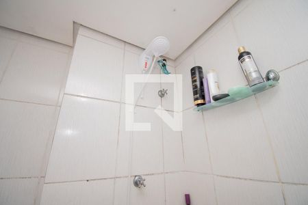 banheiro de apartamento à venda com 3 quartos, 55m² em Santos Dumont, São Leopoldo