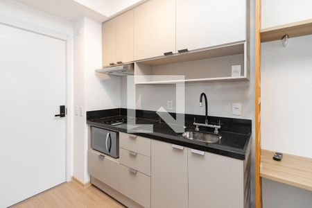 Cozinha de apartamento para alugar com 1 quarto, 28m² em Brooklin, São Paulo