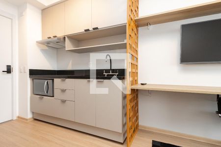 Cozinha de apartamento para alugar com 1 quarto, 28m² em Brooklin, São Paulo