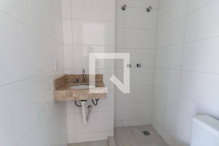 Banheiro Social de apartamento para alugar com 1 quarto, 18m² em Vila Izabel, Curitiba