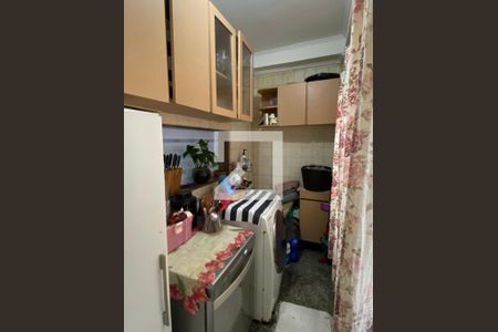 Casa à venda com 300m², 4 quartos e 2 vagas Casa à venda com 300m², 4 quartos e 2 vagasÁrea de Serviço