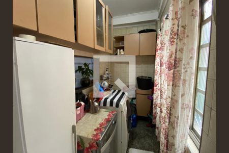 Casa à venda com 300m², 4 quartos e 2 vagas Casa à venda com 300m², 4 quartos e 2 vagasÁrea de Serviço