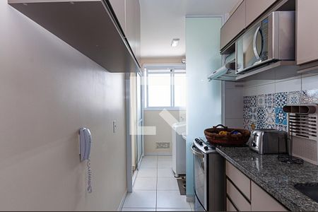 Cozinha de apartamento à venda com 2 quartos, 68m² em Vila Anastácio, São Paulo