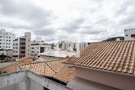 Vista da sala  de apartamento à venda com 3 quartos, 150m² em Castelo, Belo Horizonte