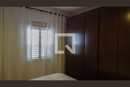 Quarto de casa à venda com 3 quartos, 170m² em Km 18, Osasco