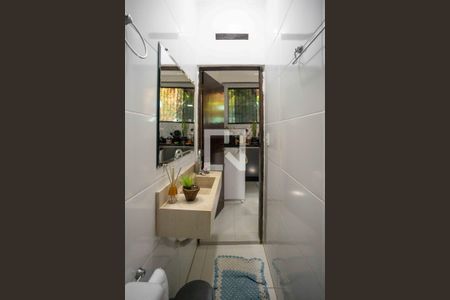 Banheiro Social de casa à venda com 3 quartos, 120m² em Conceição, Diadema