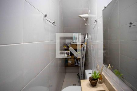 Banheiro Social de casa à venda com 3 quartos, 120m² em Conceição, Diadema
