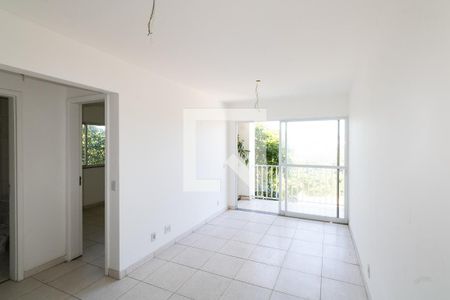 Sala de apartamento para alugar com 2 quartos, 53m² em Guaratiba, Rio de Janeiro