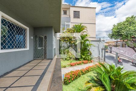 Casa para alugar com 4 quartos, 233m² em Prado, Belo Horizonte