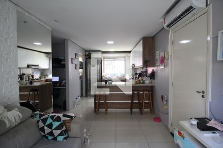 Sala de apartamento à venda com 3 quartos, 49m² em Igara, Canoas