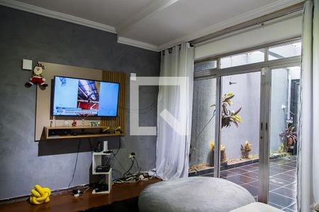 Sala de casa à venda com 3 quartos, 190m² em Planalto Paulista, São Paulo