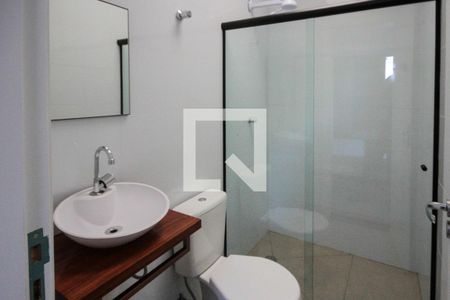 Banheiro de apartamento para alugar com 1 quarto, 28m² em Vila Formosa, São Paulo