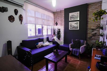 Sala de apartamento à venda com 2 quartos, 58m² em Icaraí, Niterói