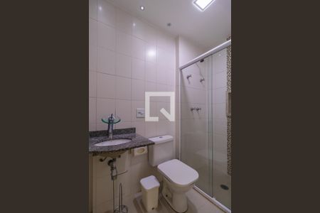 Apartamento à venda com 76m², 2 quartos e 1 vaga Apartamento à venda com 76m², 2 quartos e 1 vagaBanheiro Social