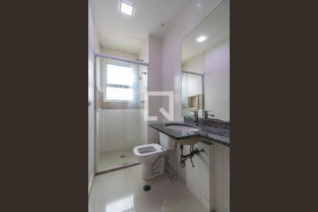 Apartamento à venda com 76m², 2 quartos e 1 vaga Apartamento à venda com 76m², 2 quartos e 1 vagaBanheiro da Suíte