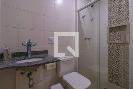 Apartamento à venda com 76m², 2 quartos e 1 vaga Apartamento à venda com 76m², 2 quartos e 1 vagaBanheiro Social