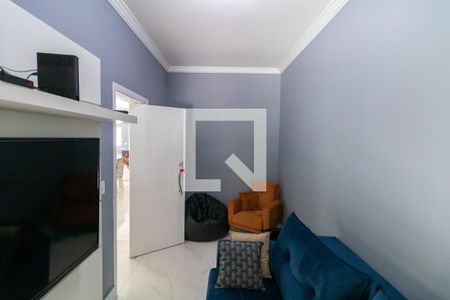Sala de casa à venda com 4 quartos, 200m² em Vila Domitila, São Paulo