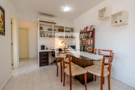 Sala de apartamento à venda com 3 quartos, 84m² em Santana, Porto Alegre