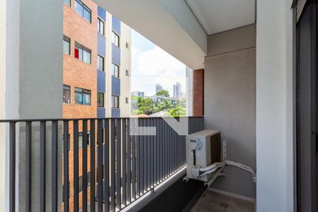 Studio para alugar com 28m², 1 quarto e sem vaga Studio para alugar com 28m², 1 quarto e sem vagaStudio - Varanda