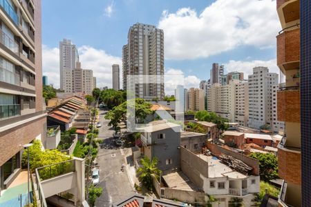 Studio para alugar com 28m², 1 quarto e sem vaga Studio para alugar com 28m², 1 quarto e sem vagaStudio - Varanda - Vista