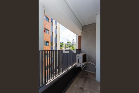 Studio para alugar com 28m², 1 quarto e sem vaga Studio para alugar com 28m², 1 quarto e sem vagaStudio - Varanda