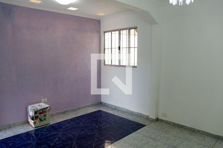 Casa à venda com 138m², 2 quartos e 1 vagasala