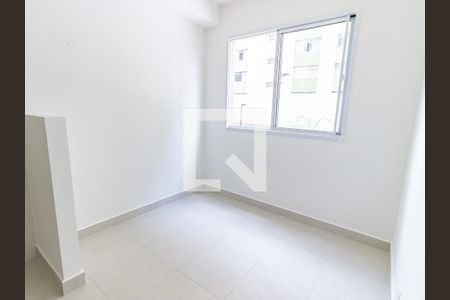 Sala/Cozinha de apartamento para alugar com 1 quarto, 24m² em Vila Cláudia, São Paulo