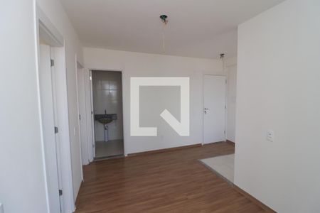 Sala de TV de apartamento para alugar com 2 quartos, 42m² em Vila Esperança , São Paulo