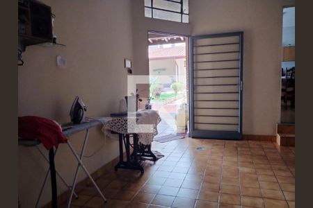 Casa à venda com 4 quartos, 154m² em Vila Industrial (Campinas), Campinas