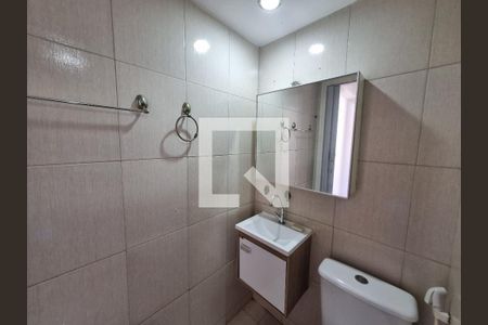 Banheiro de apartamento para alugar com 2 quartos, 58m² em Méier, Rio de Janeiro