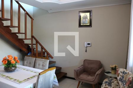 Sala de casa à venda com 3 quartos, 191m² em Novo Eldorado, Contagem