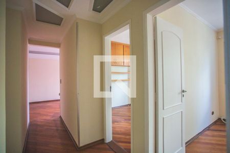 Corredor - Quartos de apartamento para alugar com 2 quartos, 52m² em Vila Monte Alegre, São Paulo