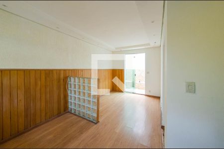 Sala de casa para alugar com 3 quartos, 101m² em Vila Amaral, Belo Horizonte