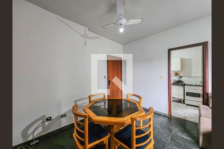 Sala de apartamento para alugar com 3 quartos, 86m² em Barra Funda, Guarujá