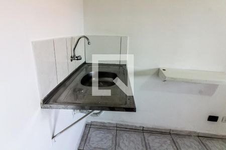Cozinha de casa para alugar com 1 quarto, 30m² em Jardim Raposo Tavares, São Paulo